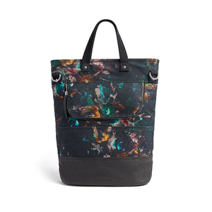 
            
                Load image into Gallery viewer, Lily floral print canvas cycling bag back
            
        